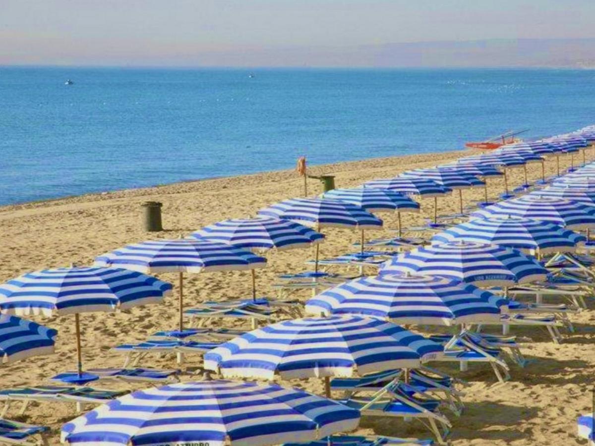 Villaggio Albergo Internazionale La Plaja Catânia Exterior foto